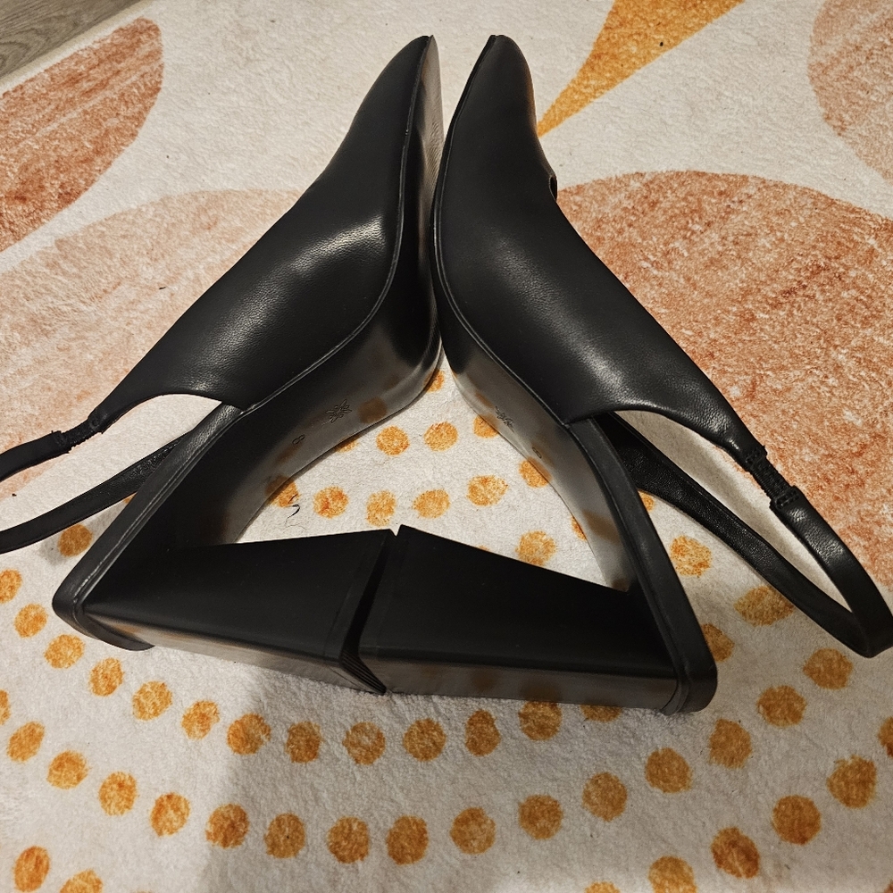 BCBGeneration Trina  Elegant Black Slingback Block Heels New W/O Box Sz 6.5 - Picture 9 of 12